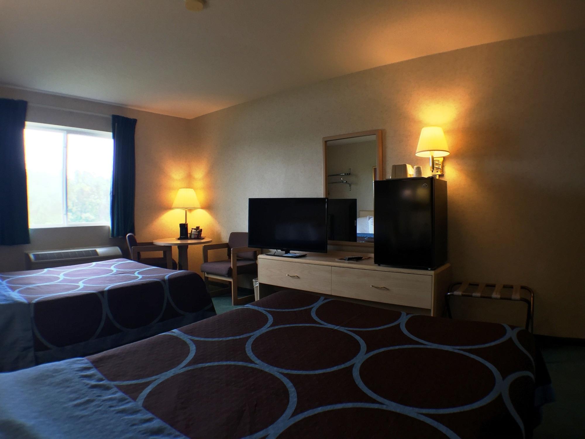 Super 8 By Wyndham Canandaigua Ngoại thất bức ảnh